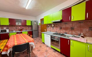 Apartament 4 camere | Curte | 3 bai | 4 balcoane | Strand - Poză 5