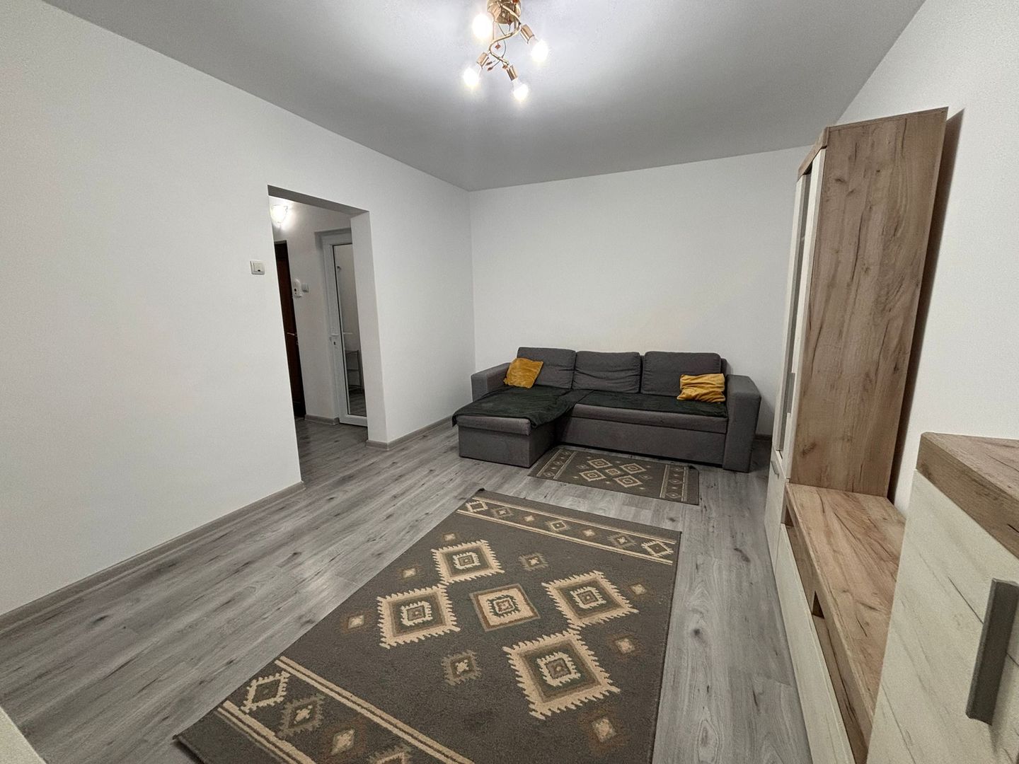 Apartament 2 camere semidecomandat – Tiglina 1, etaj 1 - Poză 16