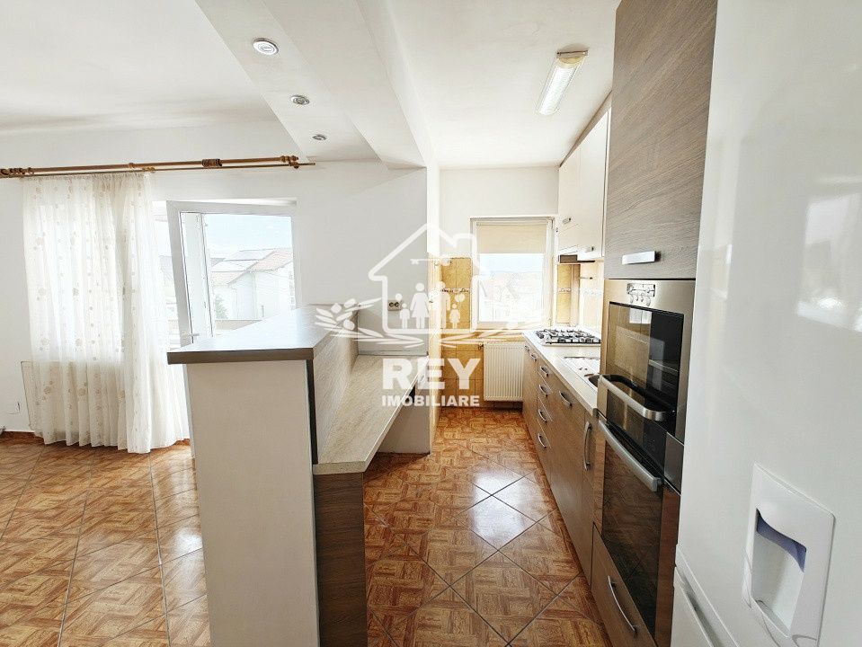 Apartament 4 camere cu garaj zona Strand- V.Aurie - Poză 26