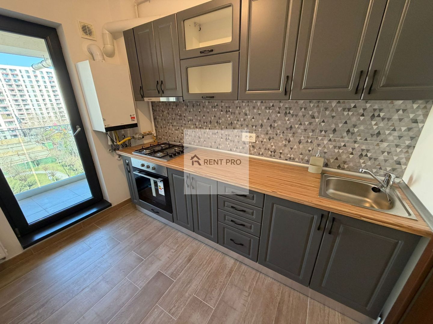 Studio Mid Level Exigent Plaza Politehnica Lujerului Mall Plaza - Poză 1