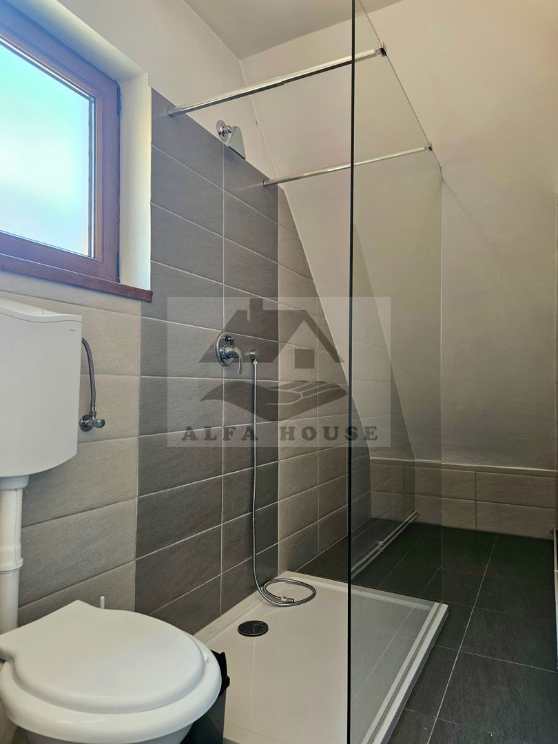 Casa deosebita cu 6 camere in  Centrul Brasovului - 210 mp - Poză 13