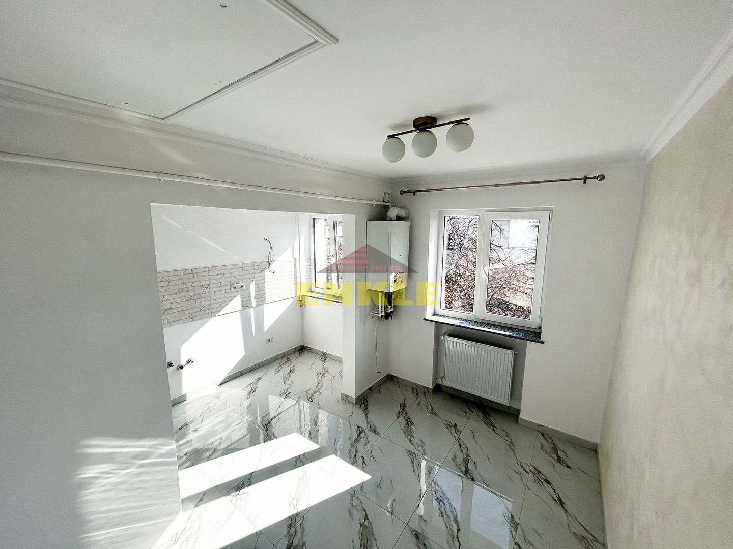 De vanzare apartament 2 camere, zona Est Clinic. - Poză 4