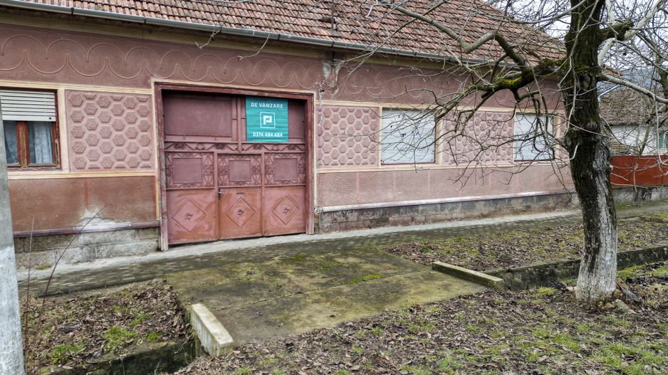 Casă impresionantă, cu anexe în Dezna-Moneasa! - Poză 42