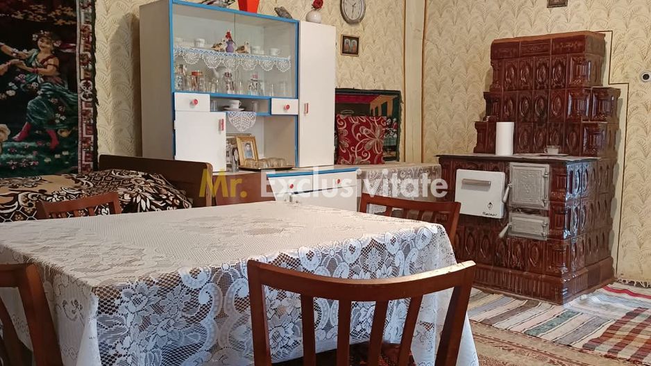 Casă tradițională cu teren de 4.400 mp în Vașad - Poză 12