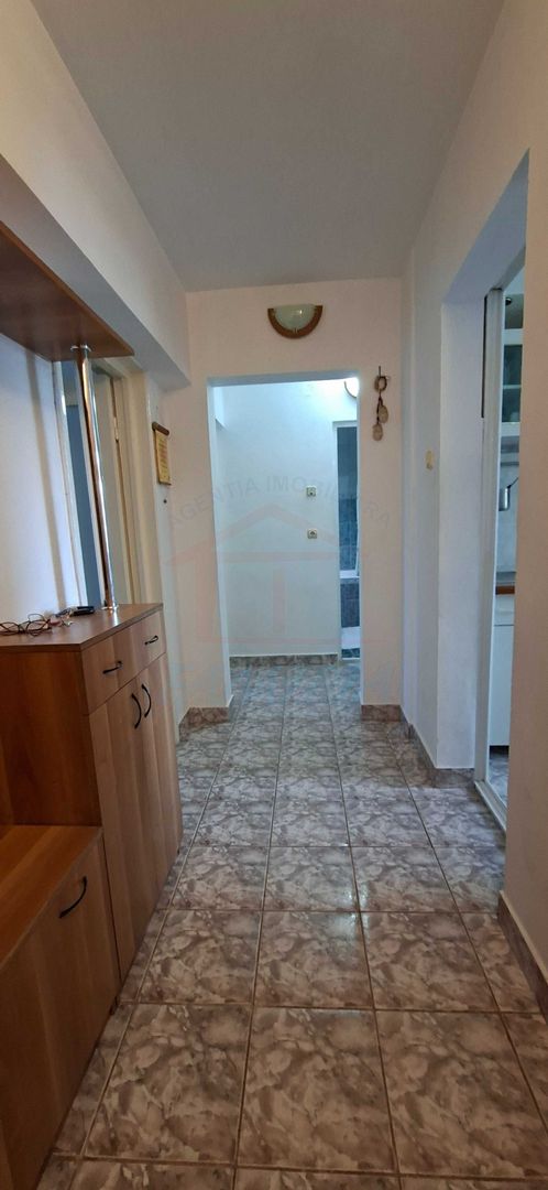 Inchiriere apartament 4 camere, Tiglina 2, 80 mp, 450 EURO/Luna - Poză 2