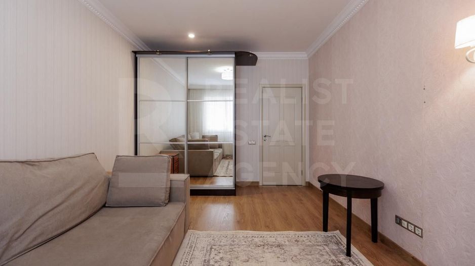 Chirie, apartament, 4 camere, str. Bucureşti, Centru - Poză 9