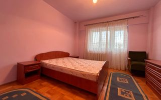 Apartament 3 camere decomandat de inchiriat pe Calea Severinului Craiova - Poză 1