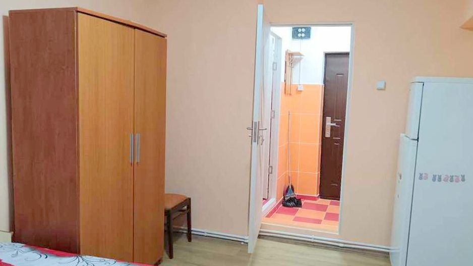 Garsoniera Viaduct, mobilata si utilata, centrala termica - Poză 4