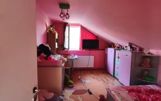 Vânzare casă cu piscină și teren 1.070 mp - Poză 13