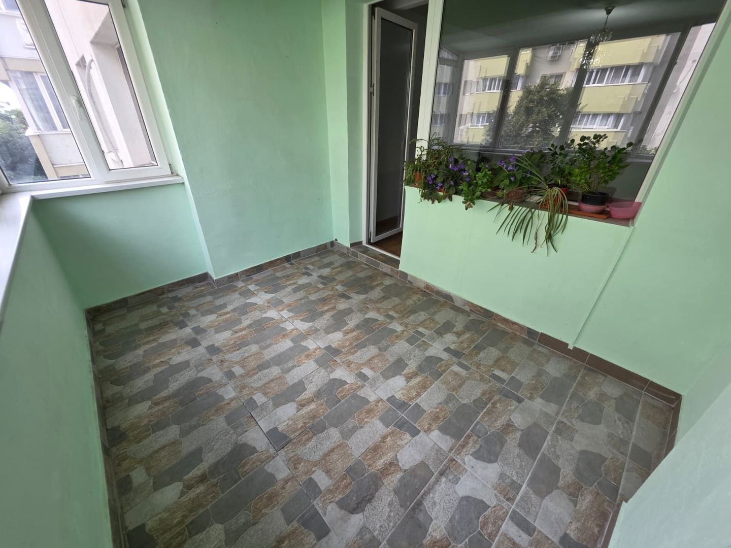 AP. 2 CAMERE MEGA MALL, BLOC REABILITAT, MUTARE IMEDIATA, COMISION 0% - Poză 2