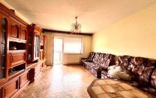Apartament 3 Camere | DECOMANDAT | 71 mp | Zona Cetate - Poză 1