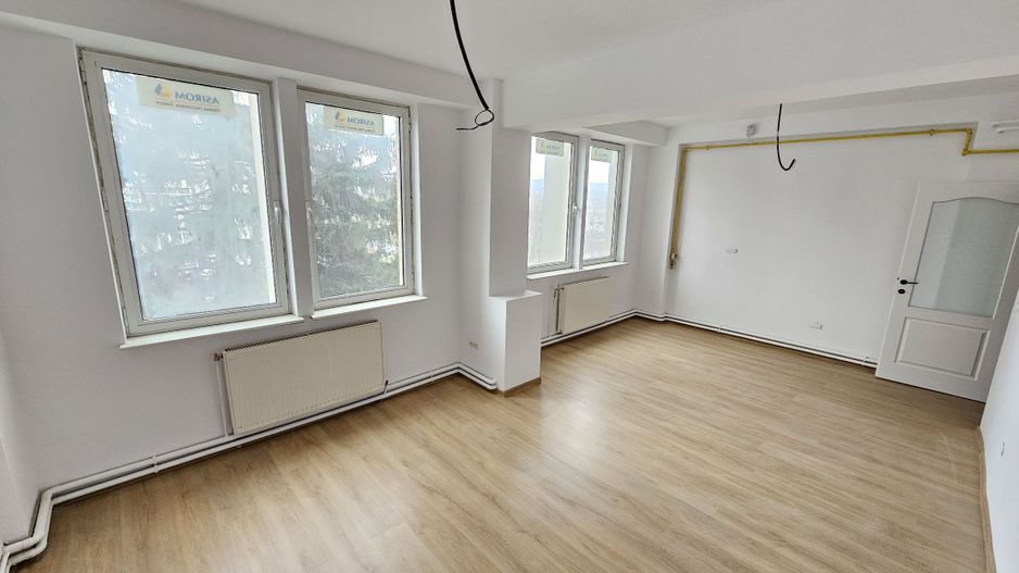 DE ÎNCHIRIAT - Birouri 90 mp, zona ultracentrală! - Poză 2