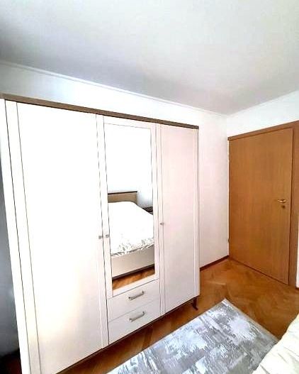 🏡 Închiriez Apartament cu 2 camere renovat, Bd. Basarabiei, etaj 2 - Poză 9