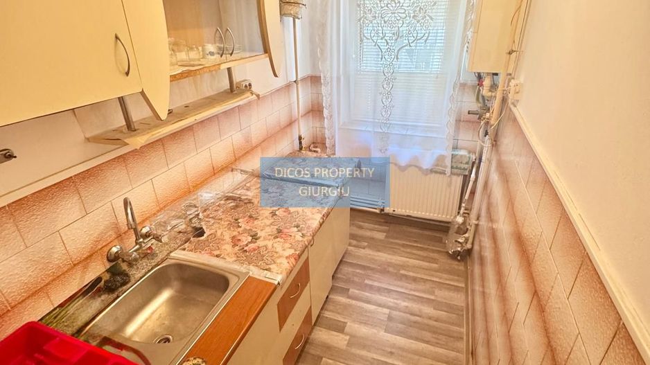 De vânzare – Apartament 2 camere, Tineretului, Școala 10 - Poză 3