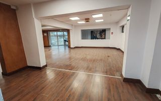 Sf. Lazar- Spatiu comercial la bulevard- vad/ trafic pietonal intens ! - Poză 15