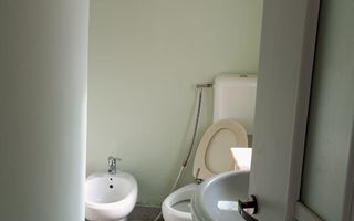 Apartament la casa cu 2 camere Zona Plopilor - Poză 8