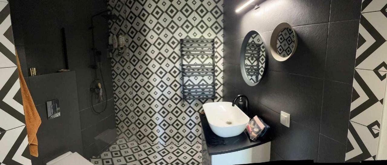 Unic! Apartament 5 camera si curte de 210 mp, central - Poză 12