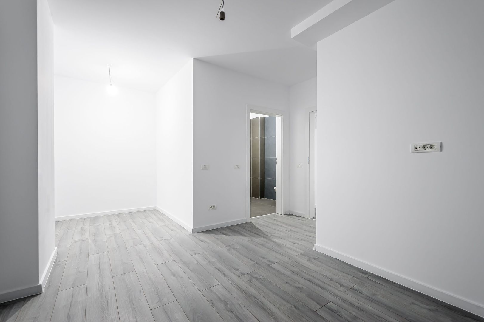 Apartament cu 3 camere și parcare subterană - XCity Timișoara - Poză 4