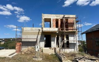Casă vilă individuală cu 4 camere în Valea Adânca, teren 500 mp - Poză 1