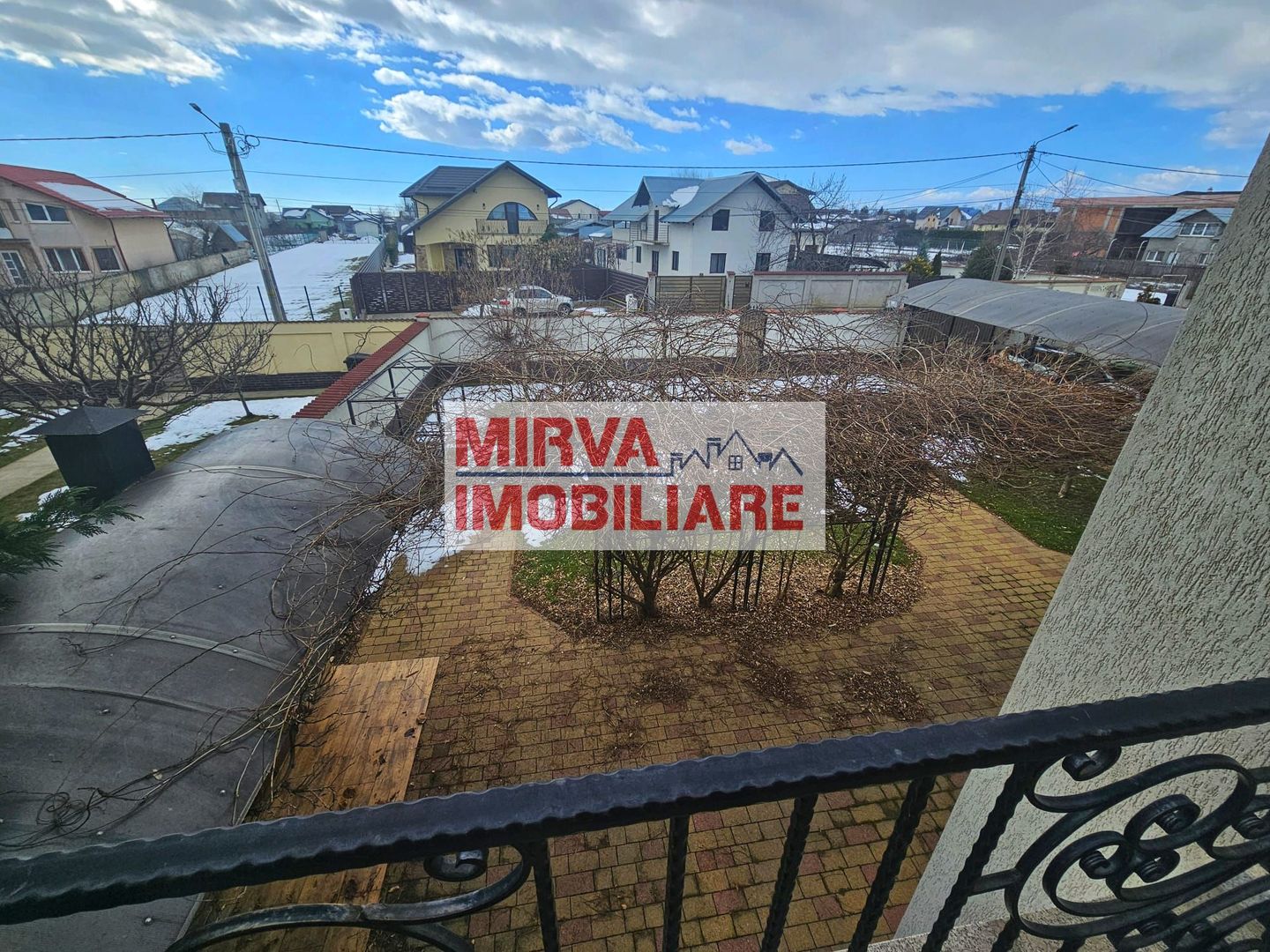 Vilă spațioasă Strejnicu S+P+1E+M, 8 camere, garaj, teren 595 mp - Poză 58