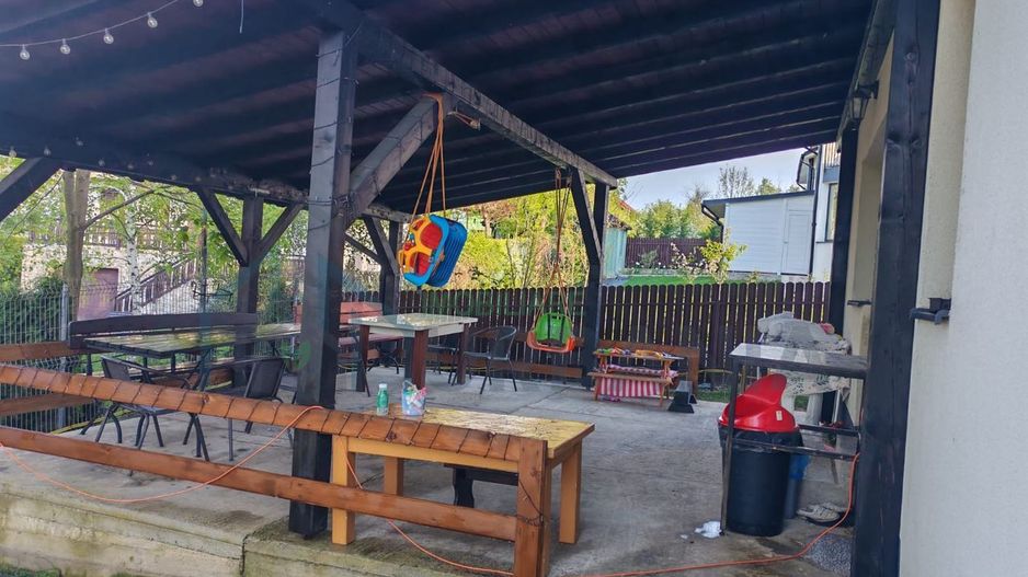 Vilă 4 camere, 2 băi, teren 488 mp, asfalt, canalizare – Bârnova - Poză 6