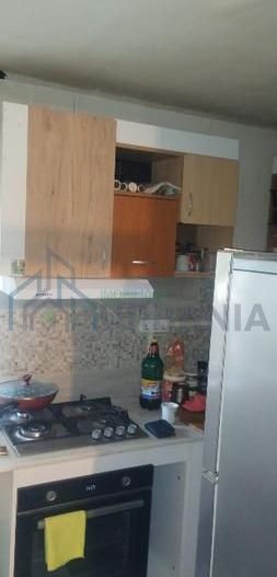Garsoniera  renovata80la suta ușa noua calorifere noi parchet nou instalație cur - Poză 5