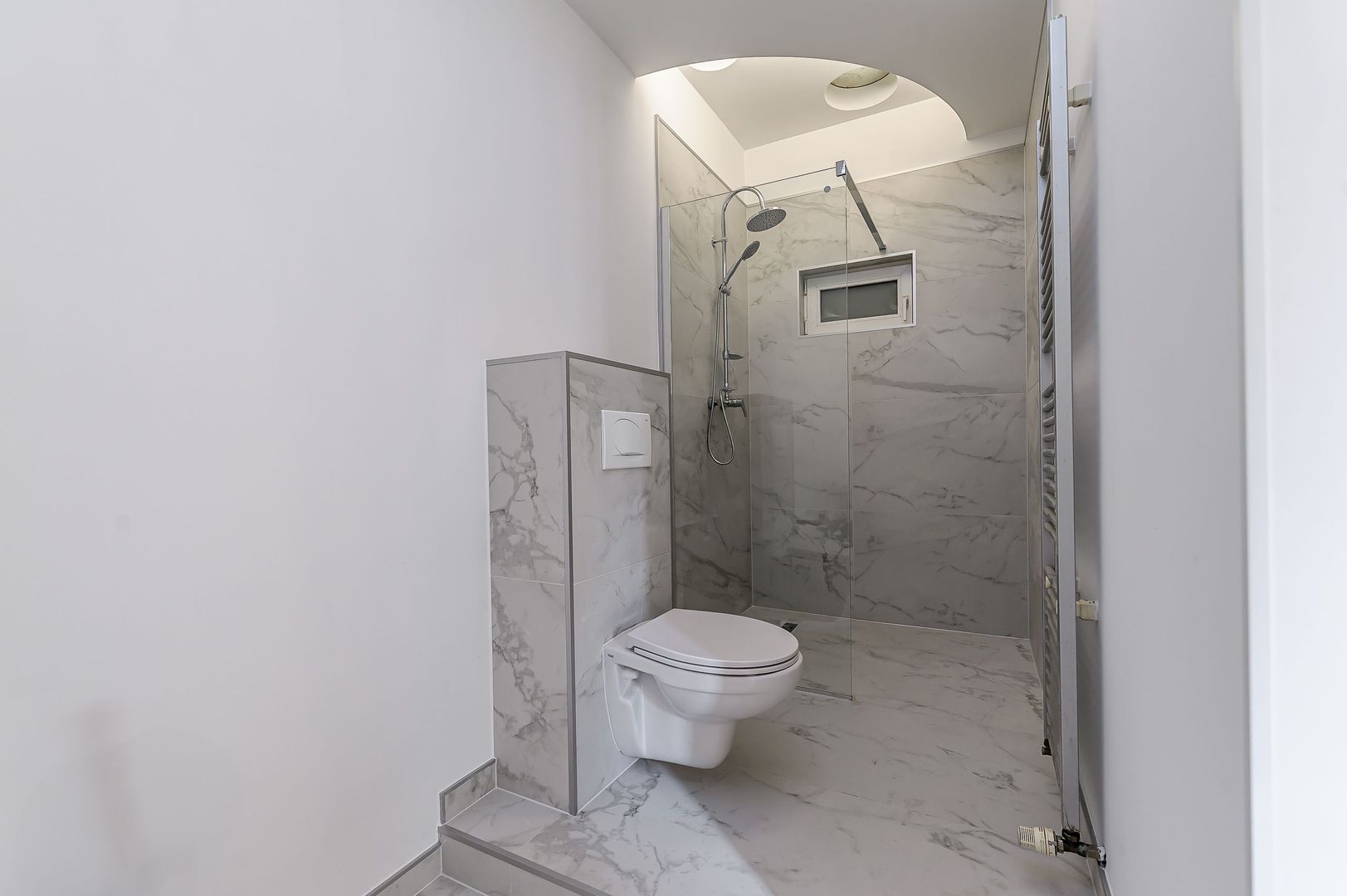 Apartament ultracentral, complet renovat, Strada Eminescu nr. 7 - Poză 8