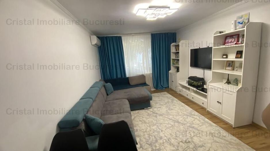 Vanzare Apartament 3 camere, Brancoveanu, Izvorul Rece. - Poză 1