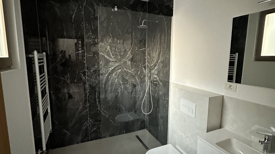 Casa cu 4 camere - Dumbravita - Poză 12