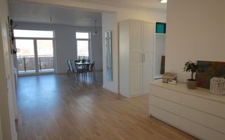 Apartament deosebit cu acces direct din lift - Poză 7