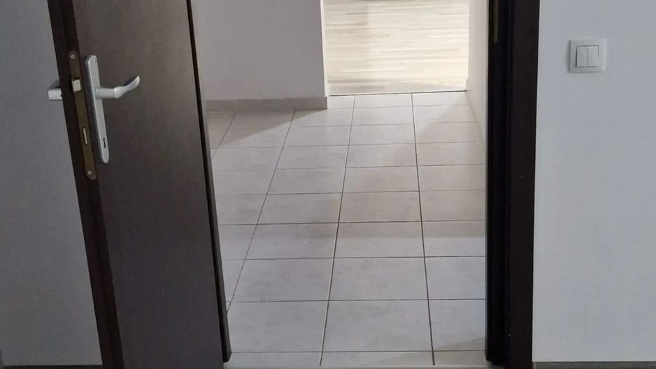 Apartament 2 camere sector 4 - Poză 3