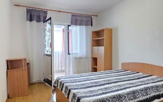 Apartament cu 3 camere, etaj 3, mobilat și utilat, zona GARĂ; - Poză 6