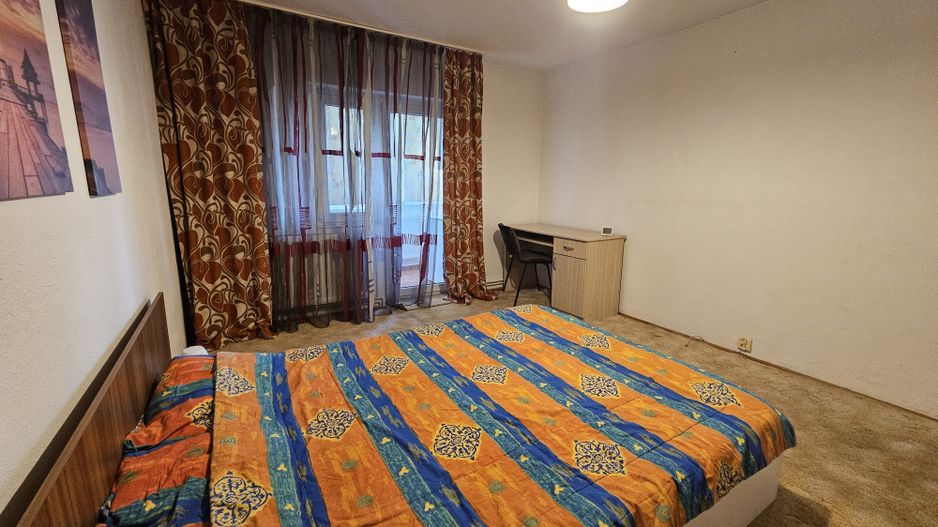 Grivitei ,zona Colinei apartament mobilat si utilat complet - Poză 4