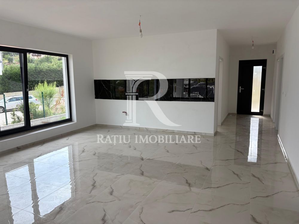 Casă modernă de vânzare | 3 dormitoare | Teren 750 mp | Oradea - Poză 9