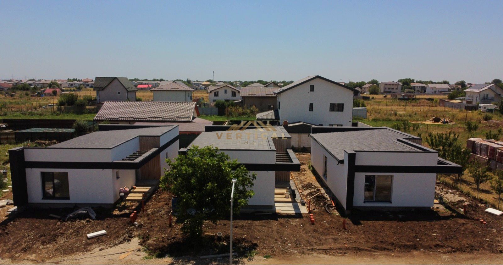 Casa parter 3 camere cu teren 330 mp - com Berceni - Poză 2