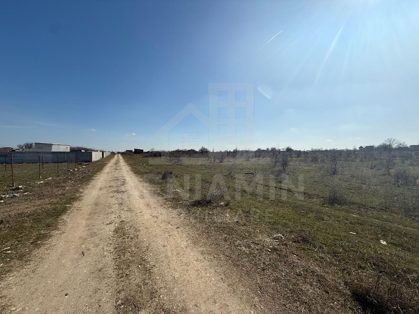 Teren intravilan-Ghercesti-Aleea Aviatorilor - Poză 5