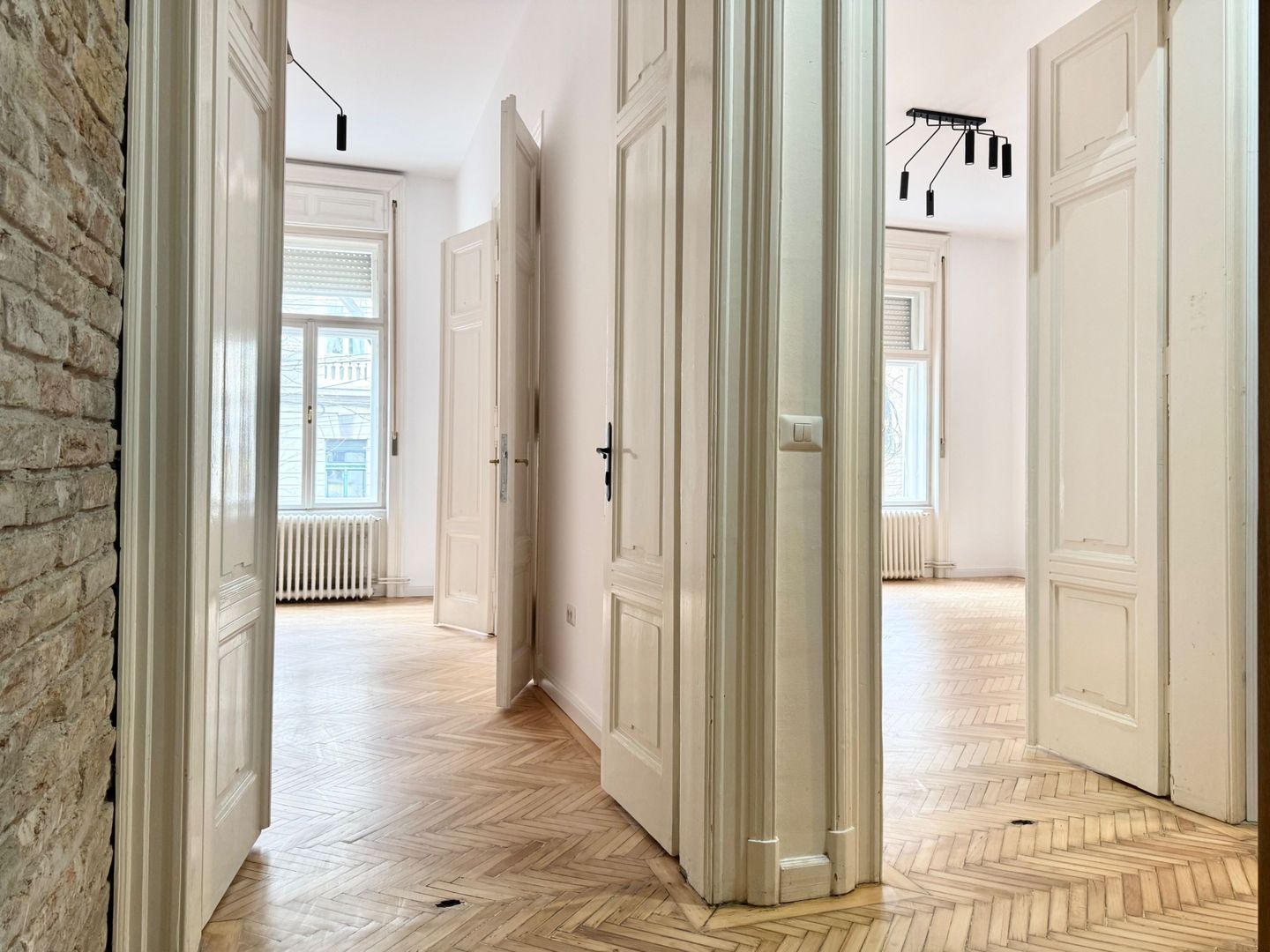 Birouri reprezentative, finisaje moderne, prima închiriere - Poză 5