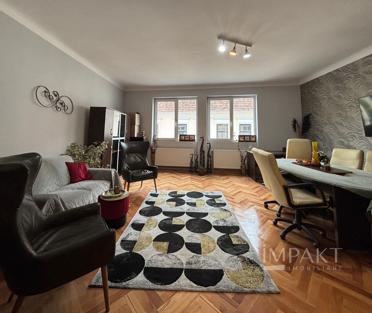 Spatiu de birouri ultra central - Poză 2