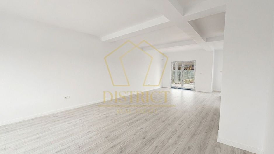 Duplex cu 4 camere despărțit prin camera tehnica | Mosnita Noua - Poză 4