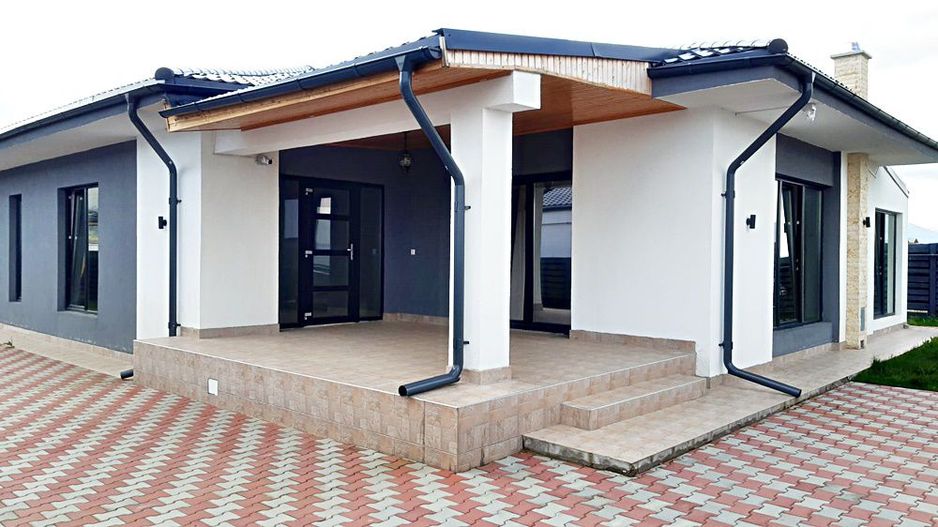 Casa noua in Cristian, libera, gata pentru a fi locuita. - Poză 2