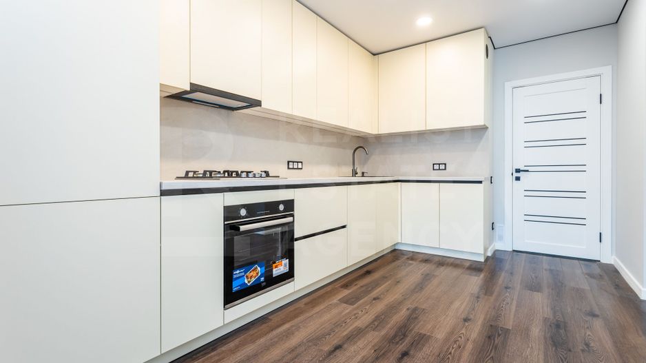 Vânzare, apartament, 2 camere, str. Regina Elizabeta, Durlești - Poză 2