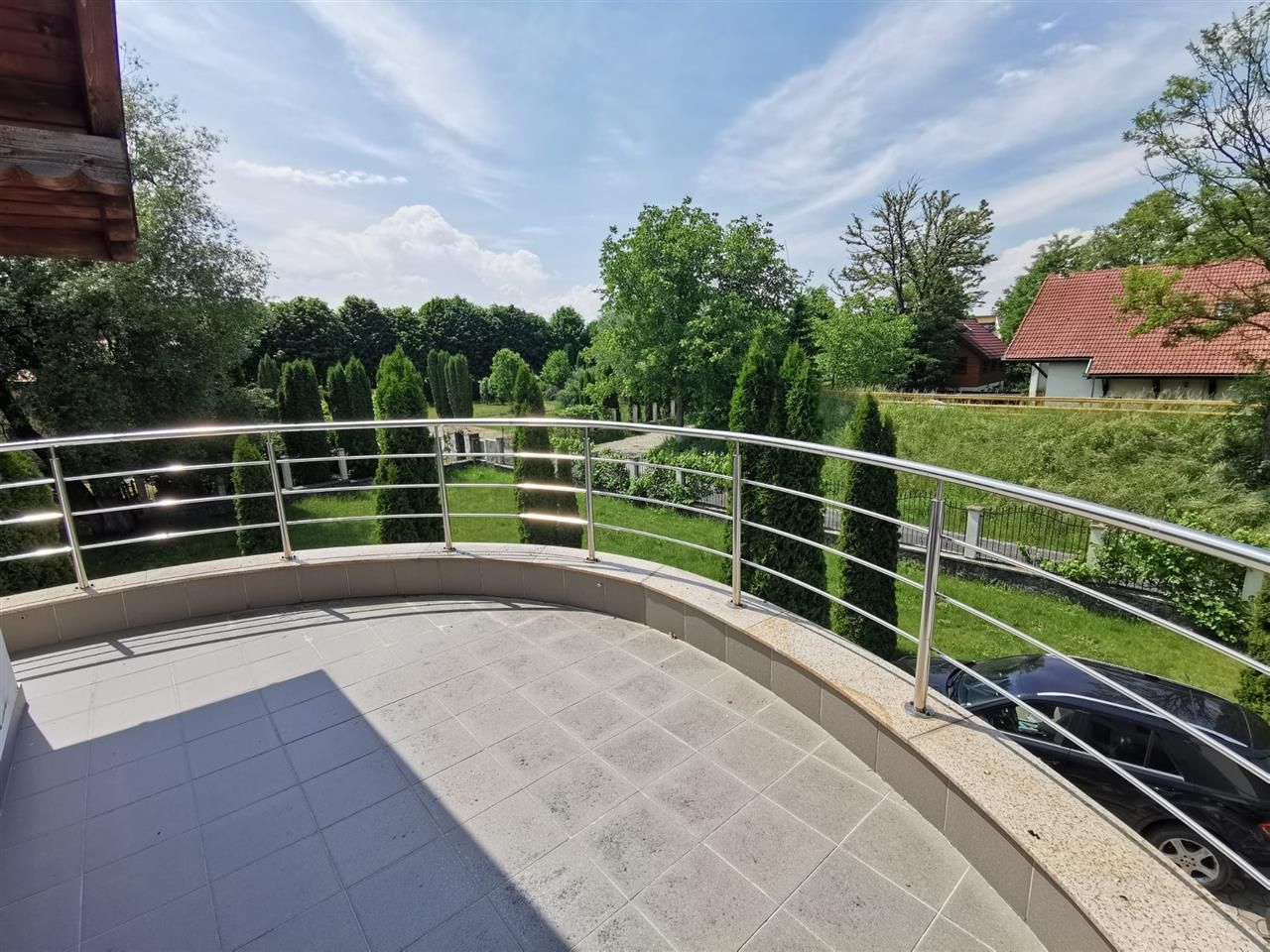 Vila cu 1.500 mp teren, gradina amenajata, linistita zonare,  Halchiu, Brasov - Poză 5