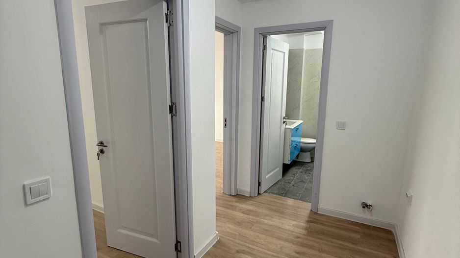 Apartament INTABULAT 1 camera decomandat 38,5mp Hlincea 64000 euro - Poză 3