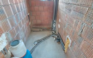 Casă individuală I 120mpu I 5 camere I Curte 300mp I Cristian - Poză 11