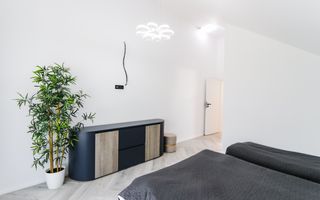 VILĂ MODERNĂ DE LUX CU PISCINĂ, FOTOVOLTAICE ȘI FOIȘOR – BREAZA - Poză 17