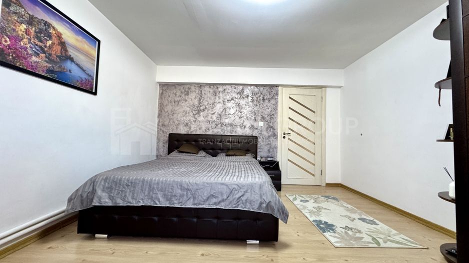 Se vinde “acasa”, 4 camere decomandate, panouri+baterii, teren 397mp,m - Poză 11