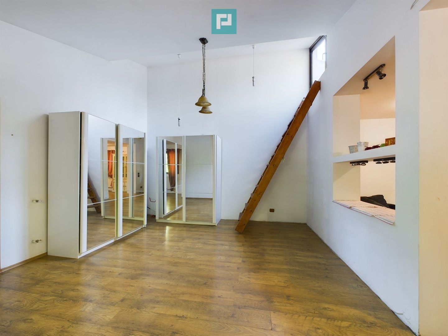 Casă ideală pentru birouri sau locuință pe Bulevardul Basarabia - Poză 12