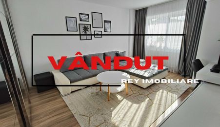 Apartament cu 2 camere, etaj intermediar, renovat