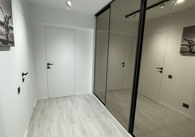 Închiriere Apartament cu 2 camere, decomandat, metrou Dristor in fata blocului - Poză 7
