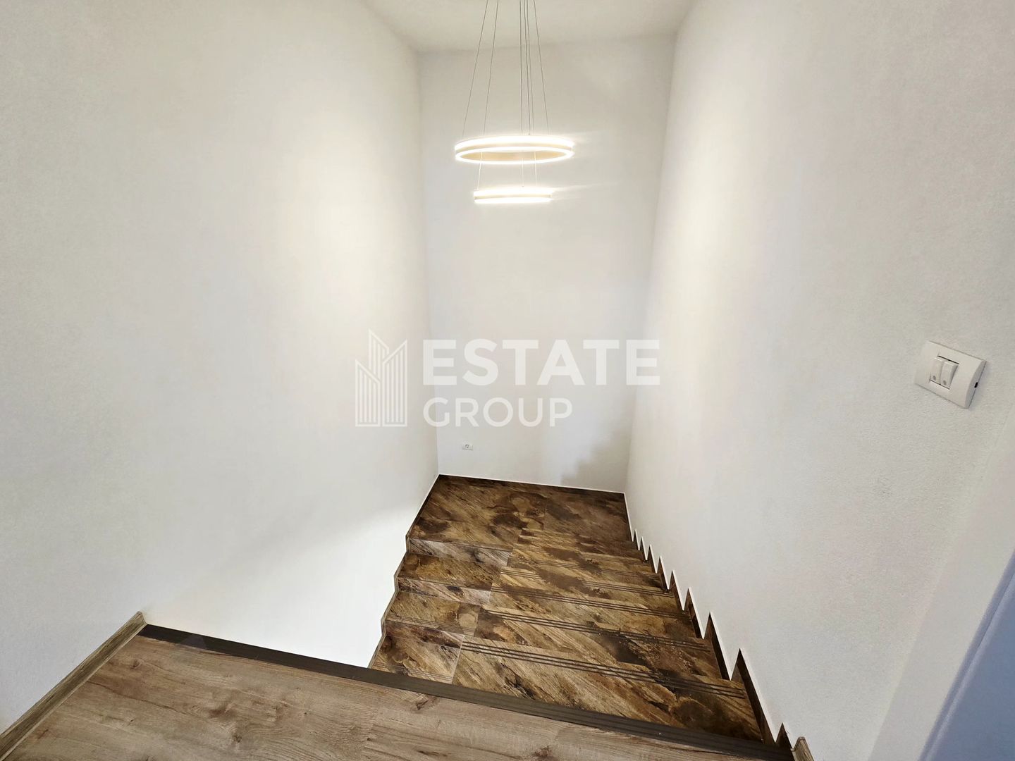 Duplex cu 5 camere in Dumbravita - Poză 6